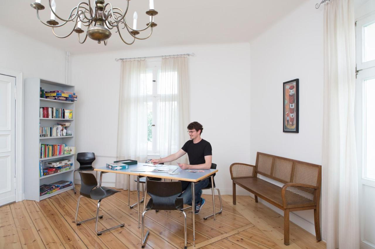 Jugendgästehaus Des Cvjm Berlin-kaulsdorf * Berlin
